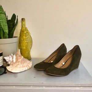Velvet Wedges Dark Army Green